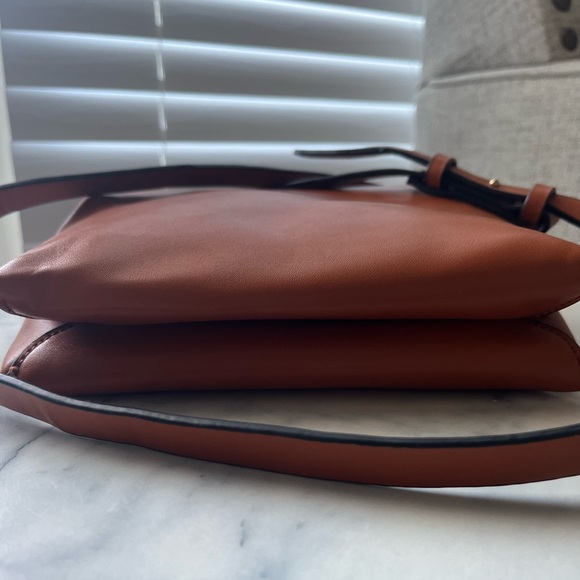 Tory Burch Tan Crossbody Bag - Picture 3 of 12